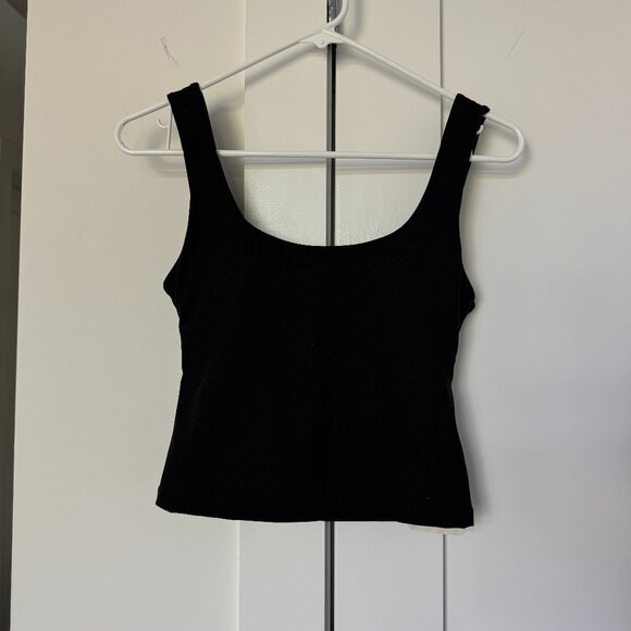 NWT Oasis Rib Twist Built-In Bra Tank - Picture 3 of 5